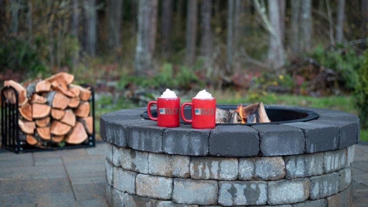 10 Outdoor Fireplaces for Cozy Gatherings | Eli's Paver Patios, image size:1200x675