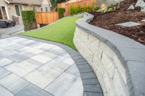 retaining wall installation