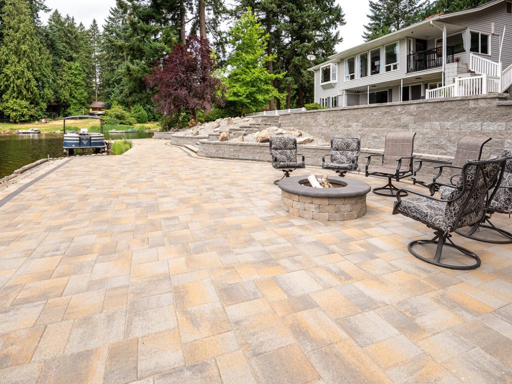 outdoor living spaces Everett backyard upgrade