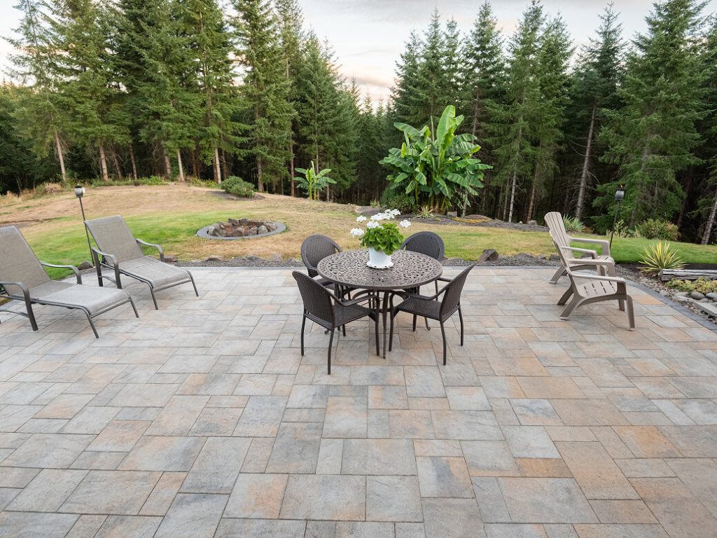 outdoor living spaces Puyallup backyard upgrade