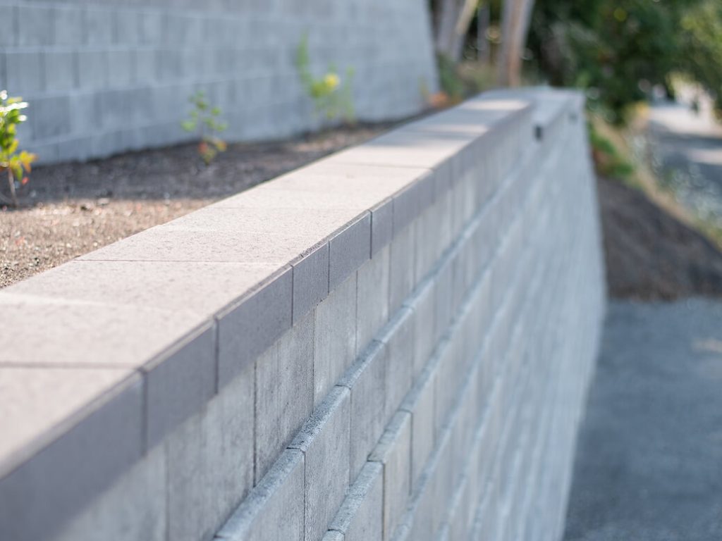 retaining walls Spanaway landscape support