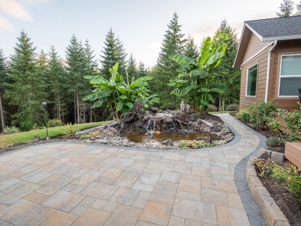 walkways and driveways Issaquah paver surface