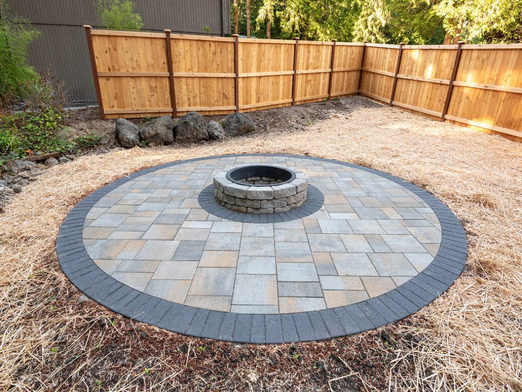 fire pits and outdoor kitchens Vashon Island backyard build